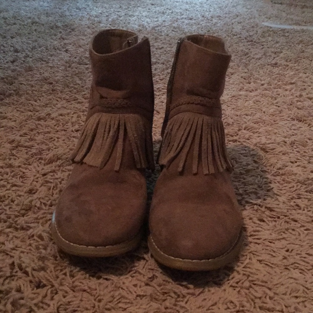 Fringed booties